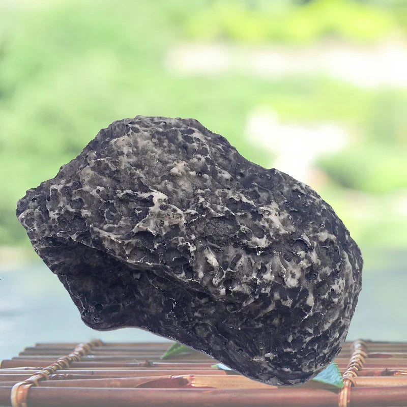 StoneGuard Outdoor Hidden Key Box: Rock-inspired Design for Secure Garden Key Storage. Concealed Mini Safe Box for Hiding and Securing Valuables. Perfect for Outdoor Use.